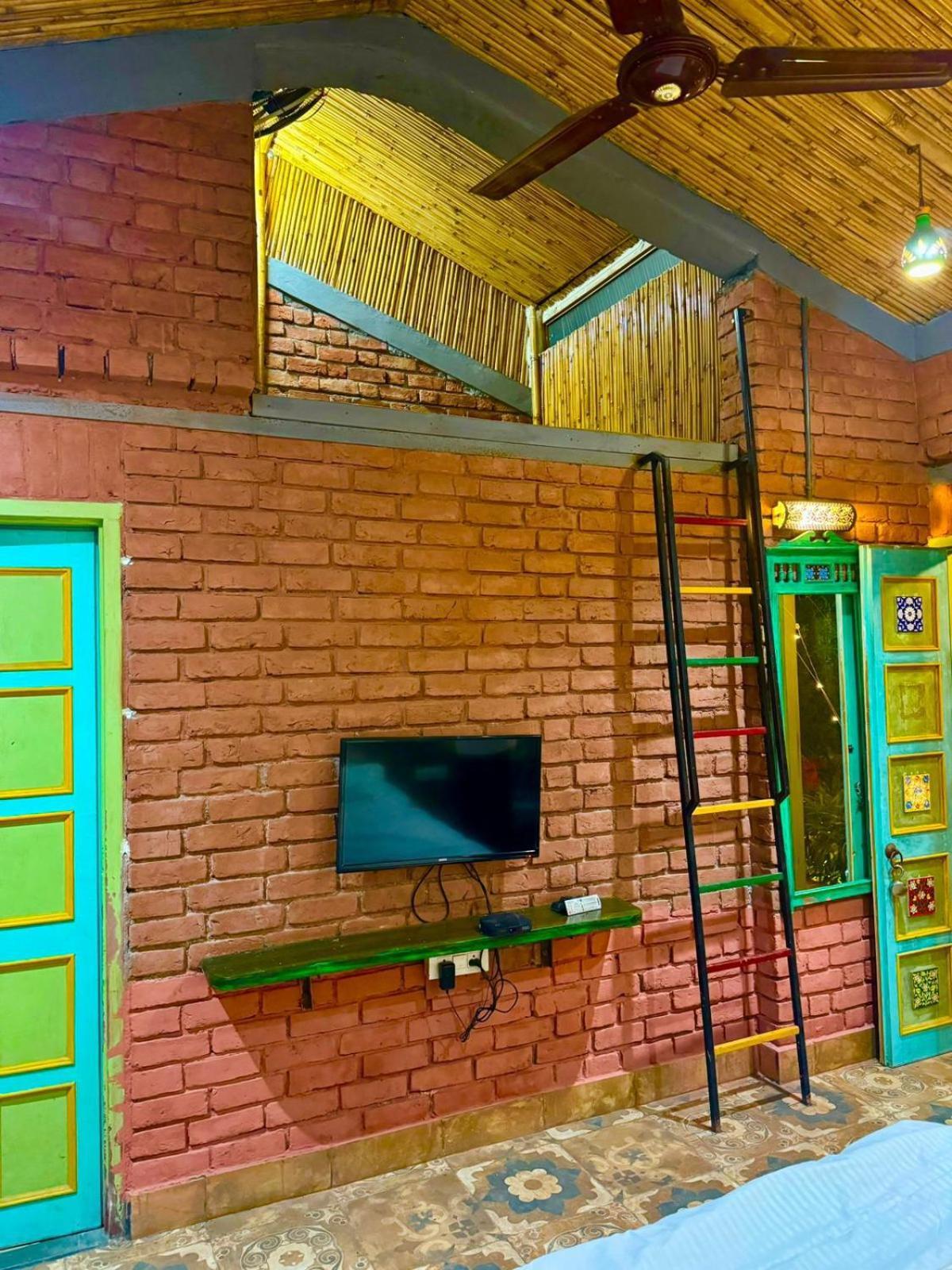 The Forest Suite Greater Noida Exterior photo